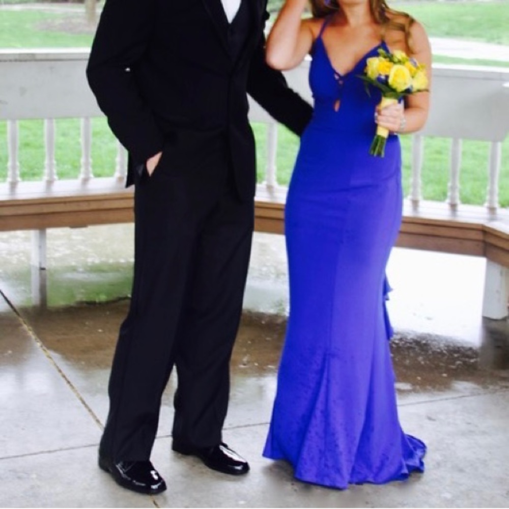 Beautiful Faviana dress